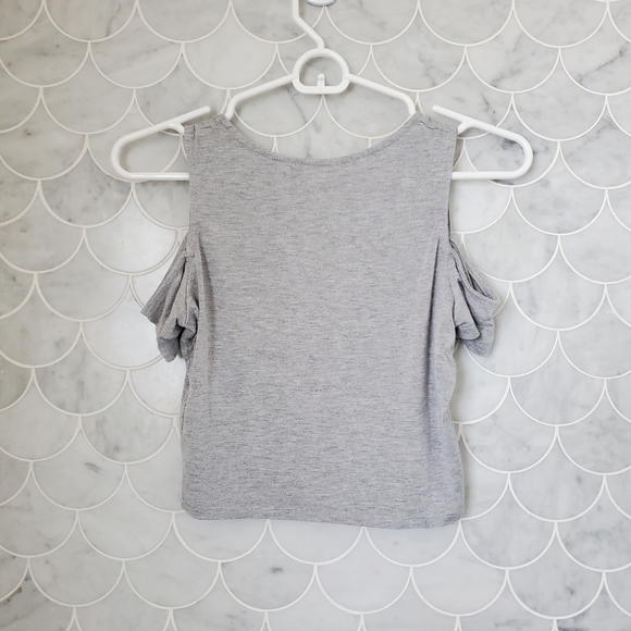 Foreign Exchange Cutoff Shoulder Crop Top - Picture 3 of 3